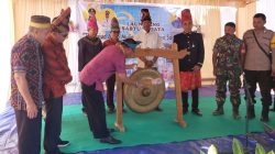 Wabup Sumbawa Launching Program Sabtu Budaya di SMPN 2 Moyo Hilir 