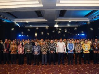Bupati H. Jarot Hadiri Kegiatan Apresiasi Pemerintah Daerah Berprestasi Regional Nusa Tenggara dan Maluku 2026